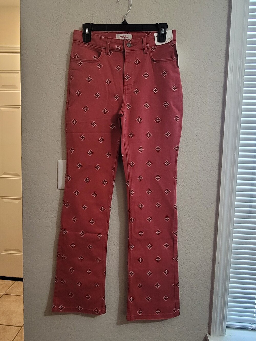 NWT Wrangler High Rise Bold Bootcut 4 Jeans Brick Red Geometric Western Cowgirl